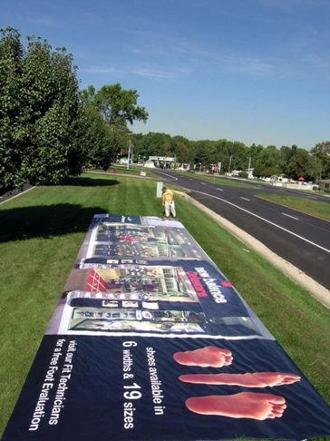 Digitally printed outdoor graphics