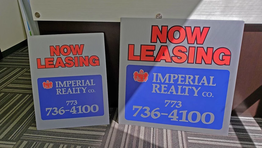 Now leasing signs