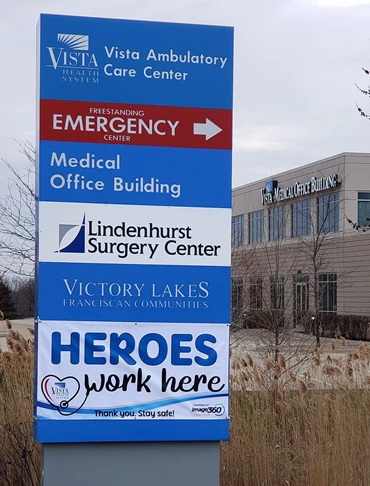 Thank you to heroes banner for doctors, nurses and other healthcare workers